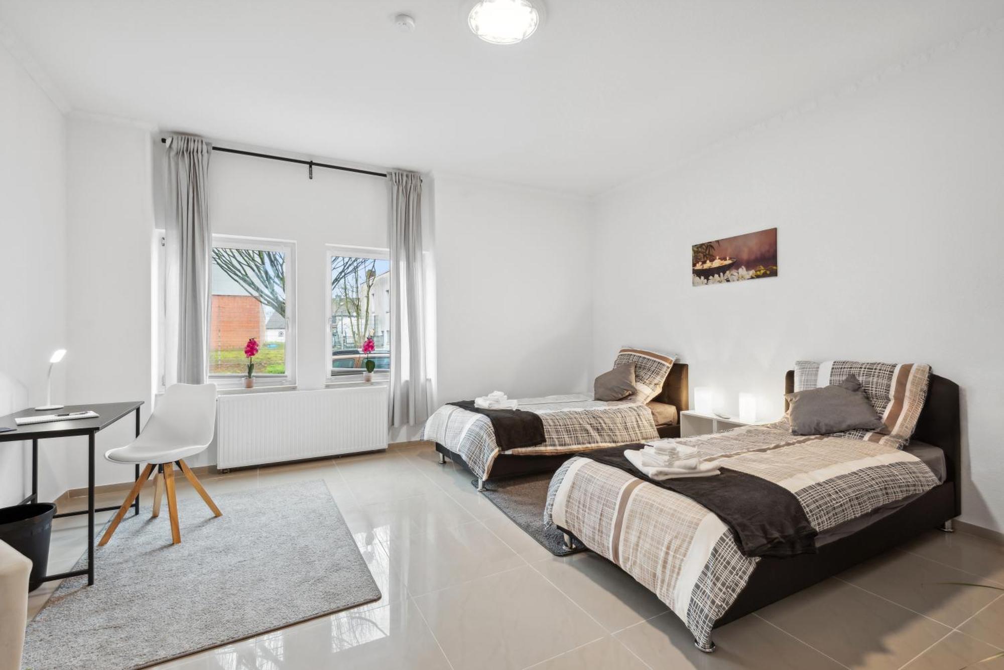 מטמן Zentrale Lage ... Ideal Fuer Geschaeftsleute, Monteure, Familien...3 Zimmer, Wlan, Smarttv מראה חיצוני תמונה